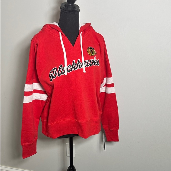NWT Chicago Blackhawks Fanatics Women's Oversized Seize Pullover Hoodie - Red - Picture 2 of 10
